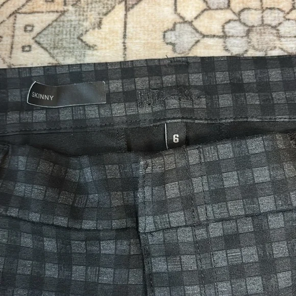 KUT FROM THE KLOTH 6 Elyse Checkered mid rise Skinny black plaid pants - Picture 3 of 12